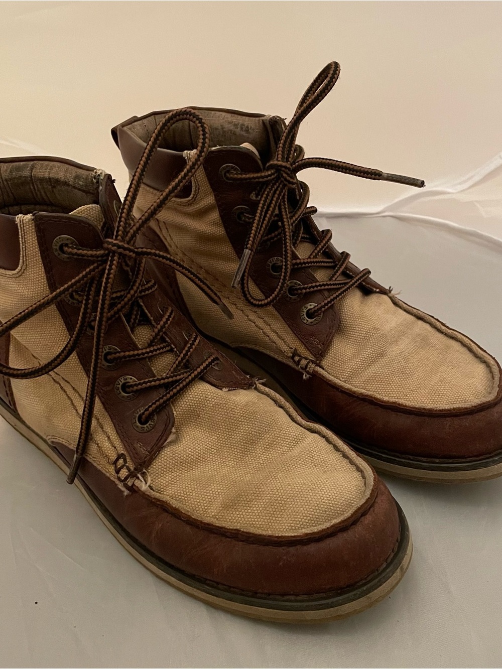Men's Levis Boots in Beige Canvas with Brown Leather Trim